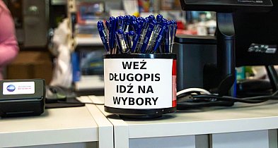Darmowe długopisy na wybory! Nietypowa akcja sklepu na Kabatach-35102