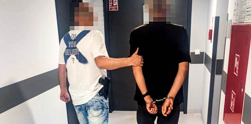 Spłoszony złodziej sam zgłosił się na policję! Zażądał zwrotu auta - 35264
