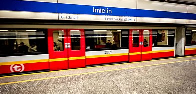 Długi weekend: Metro z nocnymi kursami, zawieszone linie autobusowe-35404