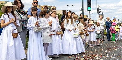 Tłumy na procesji Bożego Ciała na Ursynowie Płn. [ZOBACZ ZDJĘCIA]-35440