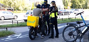 Na Ursynowie policja kontrolowała "rowery" elektryczne