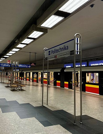 Jak metro kursuje w czwartek? Koniec z przesiadkami!-35633