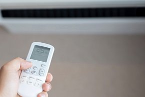 Chłodzisz się klimatyzacją? Oto, co najczęściej robią źle Polacy-35688