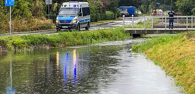 Potok Służewiecki był bliski wylania! Woda już opada, ale służby w gotowości-35805