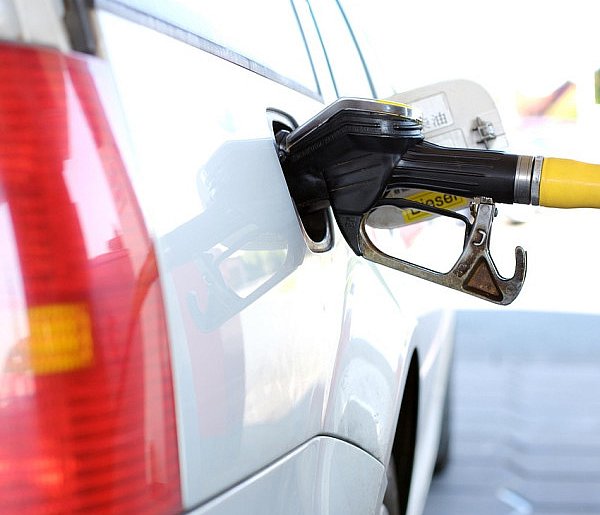 Ceny paliw w Polsce. Benzyna i LPG tanieją, ale diesel nie chce odpuścić-35844