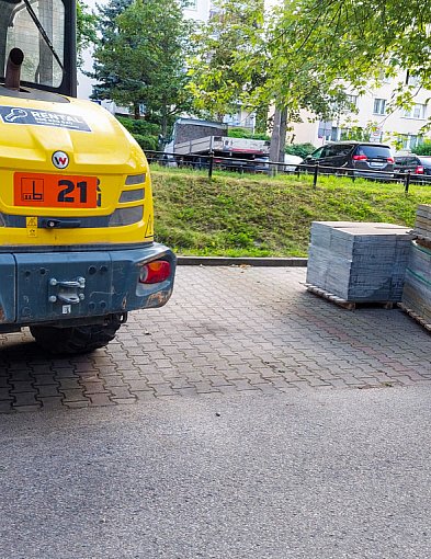 Zaskakujący remont na Braci Wagów. Mieszkańcy: „To marnotrawstwo!”-35996