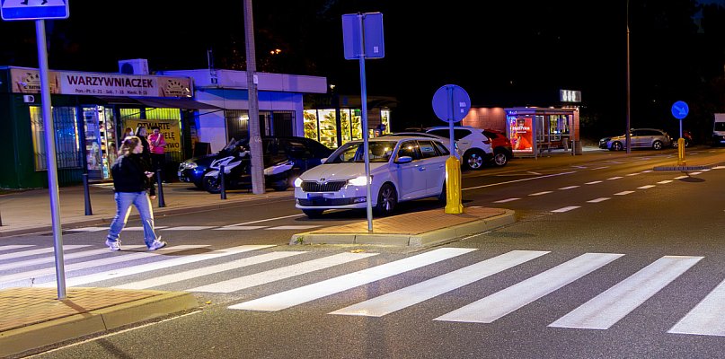 Światło, które może uratować życie. Na Ursynowie doświetlą kolejne przejścia - 36038