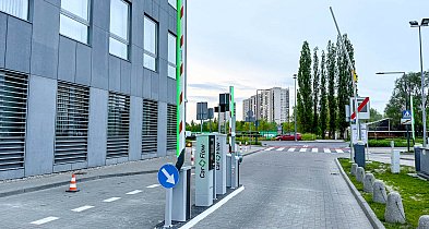 Dwa miesiące ze szlabanami przy ratuszu. Od kiedy opłaty za postój?-36020