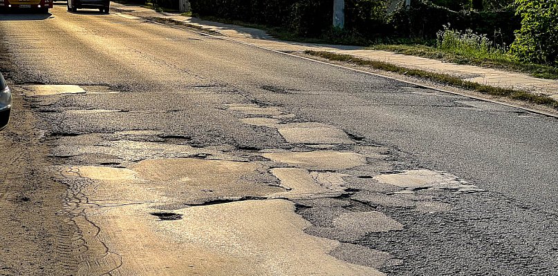 Ulica jak z horroru od lat czeka na remont. A harmonogram się sypie! - 36437