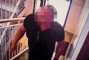 Oszust na Ursynowie! Chodził po klatkach i zbierał "na remont bloku"-36538