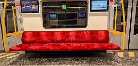 Zaczęły się ferie szkolne. Jak jeździ metro?