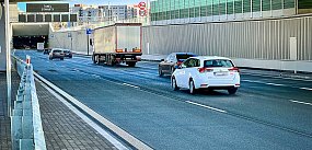 Lawina aut przejeżdża przez Ursynów. Są najnowsze dane