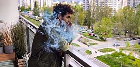 Palacze kontra niepalący. Bitwa o balkony