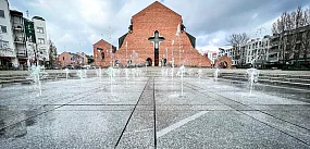 Kontrowersyjny artysta na ursynowskim odpuście