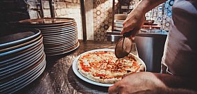 Plaga głupich telefonów paraliżuje lokalną pizzerię