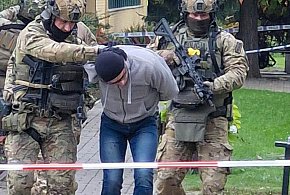 Antyterroryści na kampusie SGGW. Obezwładnili napastnika-37126