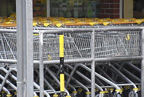 Czy 1 listopada zrobisz zakupy? Ten weekend zaskoczy wielu klientów-37586