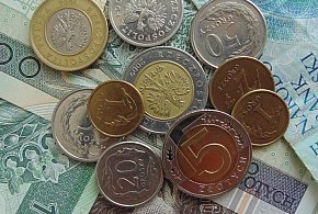 Nowe regulacje dla dorabiających. Od grudnia zmieniają się limity-37993