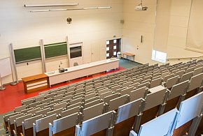 Uczelnie przeżywają oblężenie. Ten kierunek przyciąga tłumy-38049