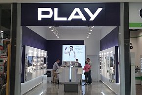 Potężna kara dla Play. Sieć ma zwrócić klientom pobrane środki-38462