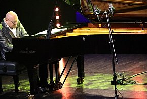 Laureat Grammy zagra na Ursynowie swoje kolędy. Wyjątkowy koncert!-38779