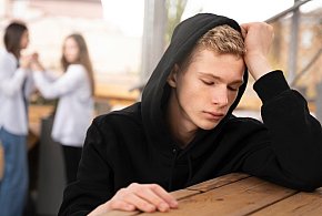 Porażające statystyki: 129 prób samobójczych dzieci w Warszawie