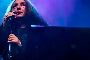 "W domach z betonu" znów zabrzmi na żywo. Martyna Jakubowicz na Ursynowie