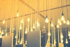 Pilne ostrzeżenie: te lampy LED mogą porazić prądem. Masz taki model?