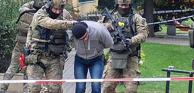 Antyterroryści na kampusie SGGW. Obezwładnili napastnika-37126