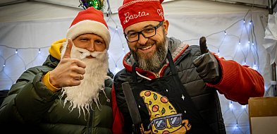 Licytowali, by ratować Natalkę. Piłka Igi Światek poszła za 3500 zł!-38364