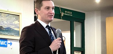 Poseł PiS na Ursynowie. "Bankster Morawiecki", Polexit i strach przed Konfederacją-38400