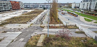 Działka po Tesco na Kabatach. Jest zgoda na osiedle mieszkaniowe z usługami