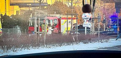 Wypadek na Ursynowie. Kierowca przejechał na czerwonym świetle