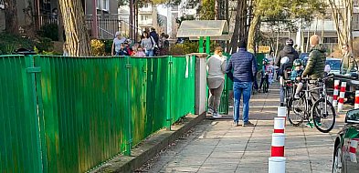 Alarmy bombowe na Ursynowie. Ewakuacja szkół i przedszkoli