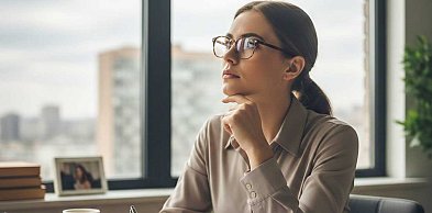 Jak wybrać solidny program do kadr i płac online