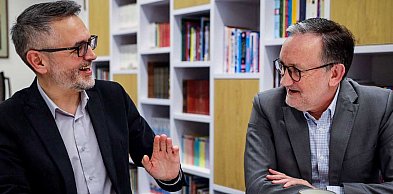 Rozmowy bez ekranów i polityki. Rusza AKD Ursynów