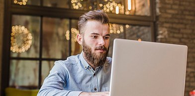 Jak zabezpieczyć kryptowaluty? Poznaj sprawdzone sposoby na ochronę cyfrowych pien