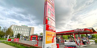 Premier Tusk ogłosił decyzję ws. cen paliw. Kierowcy mogą mocno odetchnąć