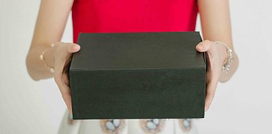 Co podarować na Dzień Kobiet, aby nie skończyło się na „kolejnych kwiatach”?