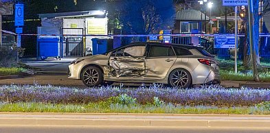 Policyjny pościg na Ursynowie. Staranowane auto na Rosoła