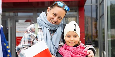 3000 flag dla mieszkańców Ursynowa czekało pod ratuszem!