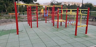 Znika plac zabaw w Sadku. Dzielnica i spółdzielnia spierają się o przepisy