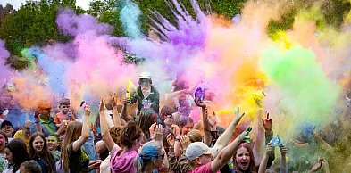 Festiwal Kolorów przemalował Olkówek. Zobacz zdjęcia!