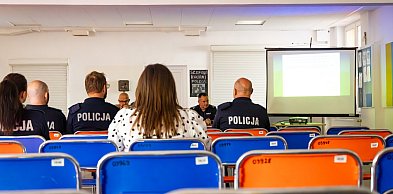 Policjanci mówili do pustych krzeseł. Debata o bezpieczeństwie bez mieszkańców