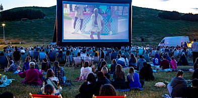 Darmowe kino plenerowe na Kopie Cwila i Kajakowej. Co grają?