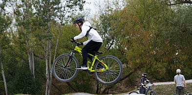 Małe dzieci na torze, a wieczorami libacje. Co trapi popularny pumptrack?-36508