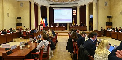 Pilotaż prohibicji w dwóch dzielnicach. Radni przegłosowali. Co z Ursynowem?-37063