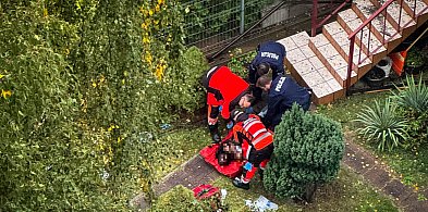 Tragedia na Imielinie. Mężczyzna wypadł z balkonu-37203