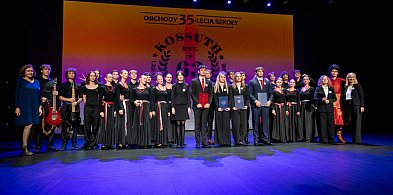 35 lat minęło jak jeden dzień! LXIII LO im. Kossutha świętowało z wielką pompą-37508