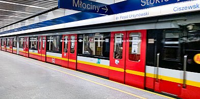 Jak metro jeździ w święta? Będą dodatkowe kursy nocne!-38700